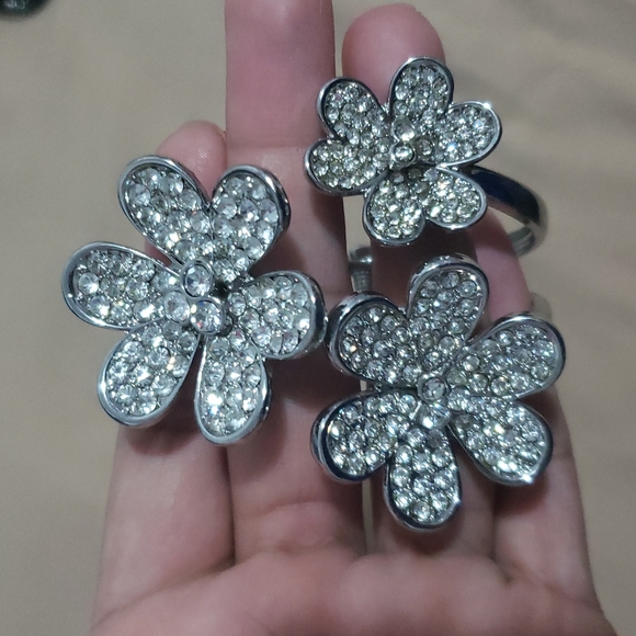 BRACELET AND 3 RINGS - Picture 2 of 9